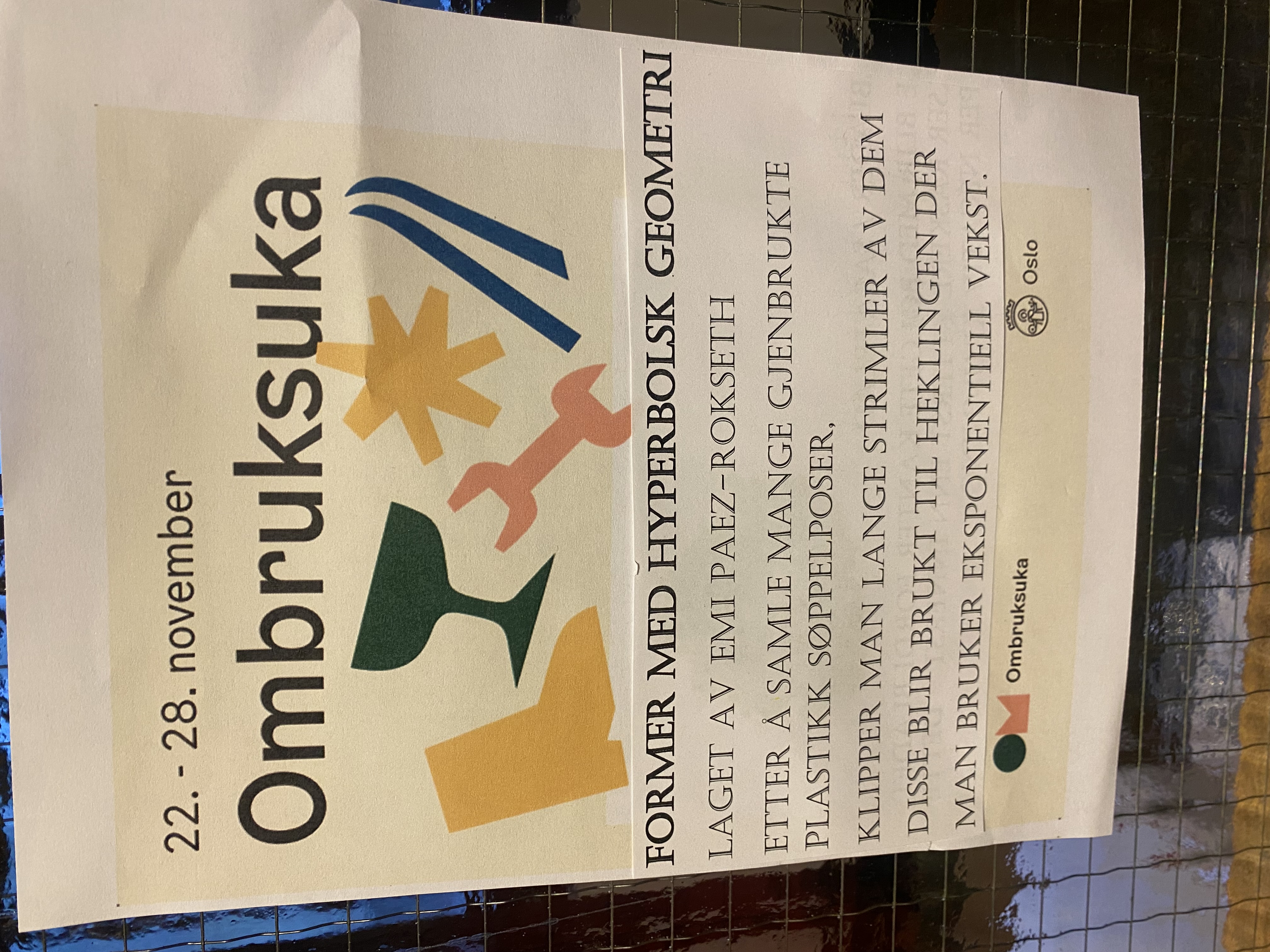 Ombruksuka skilt med forklaring